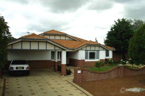 2 Redunca Cl, Helena Valley, WA 6056