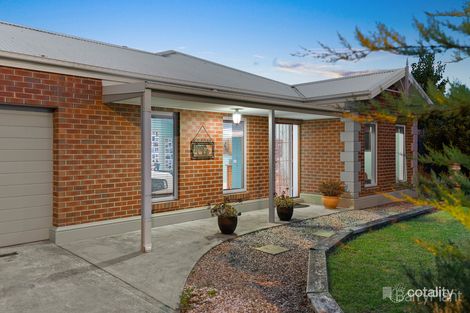 Property photo of 5 Clare Court Garfield VIC 3814