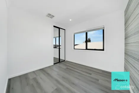 Property photo of 24 Banquet Drive Tarneit VIC 3029