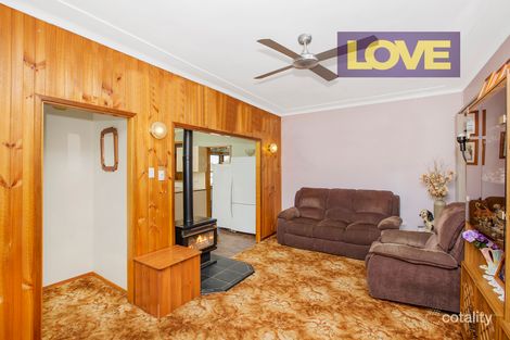 Property photo of 18 Derna Road Shortland NSW 2307