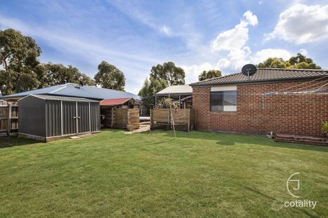 Property photo of 13 Ferndown Drive Cranbourne VIC 3977