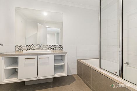 Property photo of 12/2 Sanoma Drive Skye VIC 3977