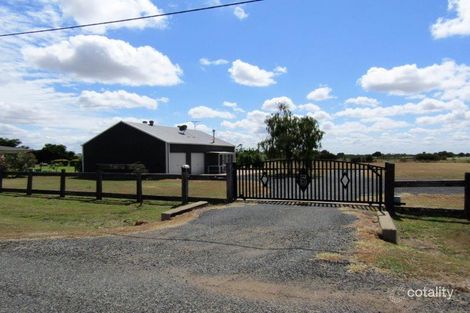 Property photo of 5 Bottle Tree Road Emerald QLD 4720