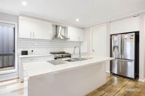 Property photo of 38 Natural Drive Craigieburn VIC 3064