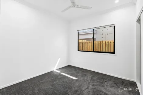 Property photo of 31 Honeyeater Circuit Oxley QLD 4075