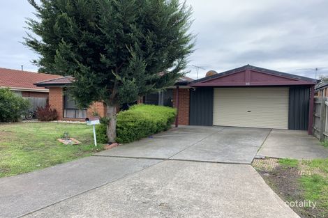 Property photo of 10 Jaye Place Cranbourne West VIC 3977