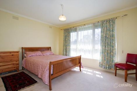 Property photo of 2 White Court Nunawading VIC 3131