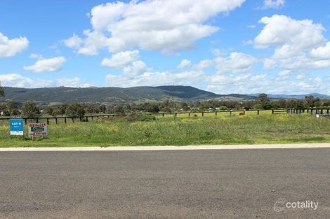 Property photo of 12 Somerset Place Scone NSW 2337