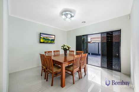 Property photo of 15 Pine Park Drive Wollert VIC 3750