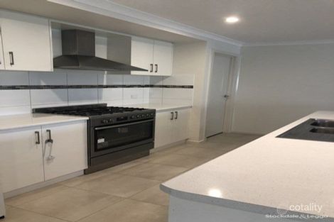 Property photo of 2 Daylesford Crescent Kialla VIC 3631