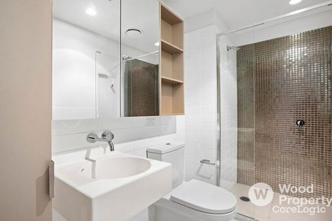 Property photo of 1813/33 Mackenzie Street Melbourne VIC 3000