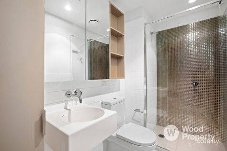 Property photo of 1813/33 Mackenzie Street Melbourne VIC 3000