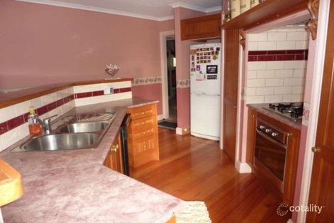 Property photo of 10 Tweed Court Langwarrin VIC 3910