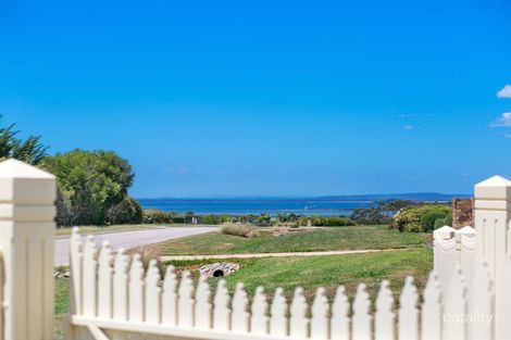 11 Sandstone Island Cir, Bittern, VIC 3918