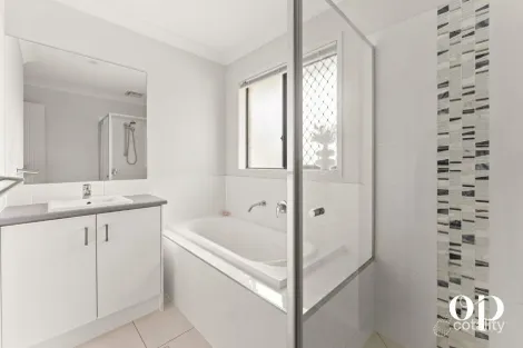 Property photo of 2 Strata Circuit Yarrabilba QLD 4207