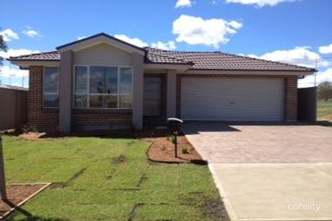 19 Garton Rd, Spring Farm, NSW 2570