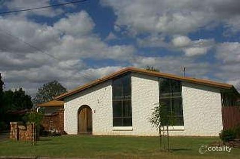 2 Nugent Cres, Wilsonton, QLD 4350