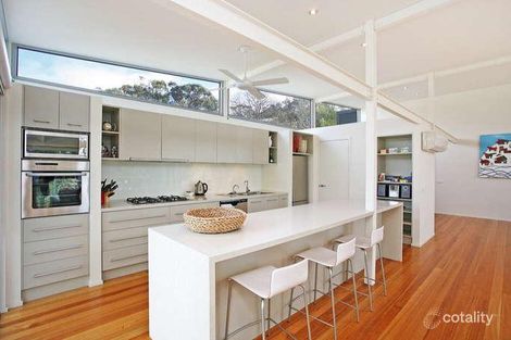 Property photo of 1 Minapre Street Lorne VIC 3232