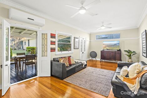 Property photo of 6 Gaynor Avenue Mount Ousley NSW 2519