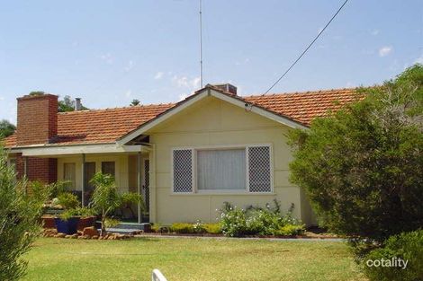 11 Growden St, Merredin, WA 6415