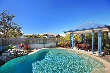 Property photo of 18 Lakedrive Crescent Marcoola QLD 4564