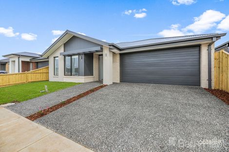 Property photo of 45 Staghorn Way Drouin VIC 3818