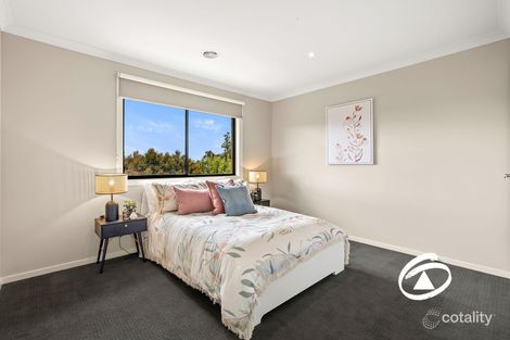 Property photo of 52 Irving Road Pakenham VIC 3810
