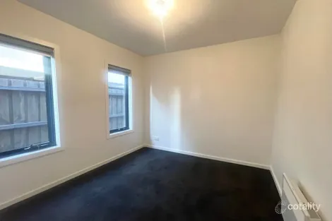 Property photo of 2/8 Lorensen Avenue Coburg North VIC 3058