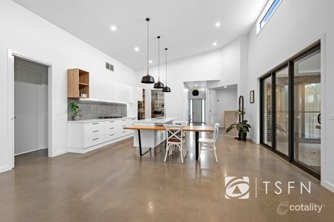 2 Merlot Cl, Maiden Gully, VIC 3551