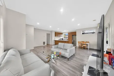 Property photo of 2/21 Biggs Street St Albans VIC 3021