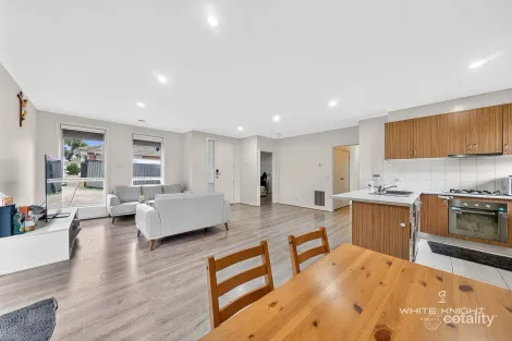 Property photo of 2/21 Biggs Street St Albans VIC 3021