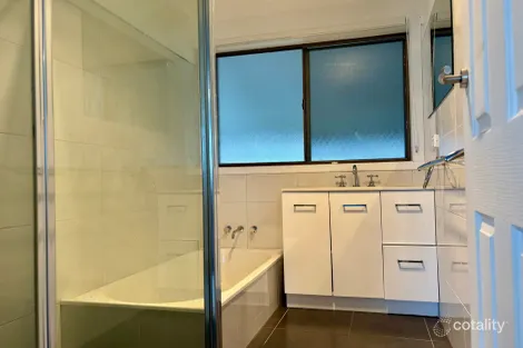 Property photo of 194 Old Surrey Road Havenview TAS 7320