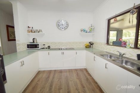 Property photo of 40 Napier Close Trinity Park QLD 4879