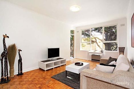 16/8 Westbury St, St Kilda East, VIC 3183
