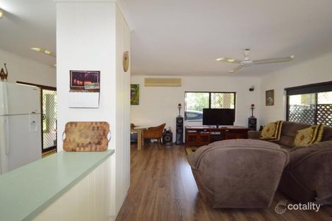 Property photo of 40 Napier Close Trinity Park QLD 4879