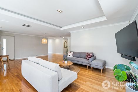 Property photo of 13 Millstream Place Success WA 6164