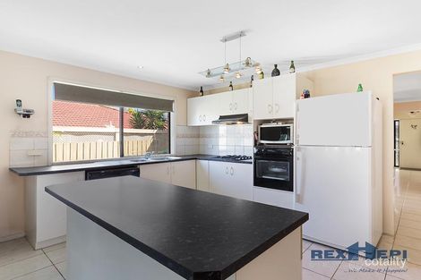 Property photo of 20 Elanora Way Hampton Park VIC 3976