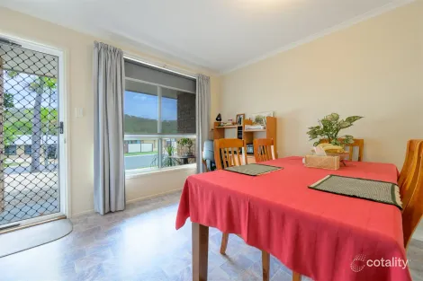 Property photo of 20 Curtis Avenue Boyne Island QLD 4680