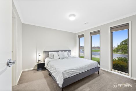 Property photo of 2 Chifley Drive Delacombe VIC 3356