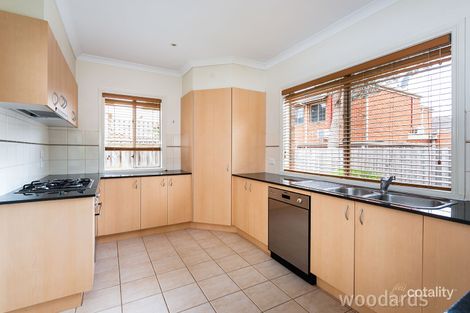 Property photo of 6 Mintleaf Grove Mitcham VIC 3132