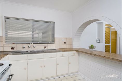 Property photo of 24 West Lakes Boulevard Albert Park SA 5014