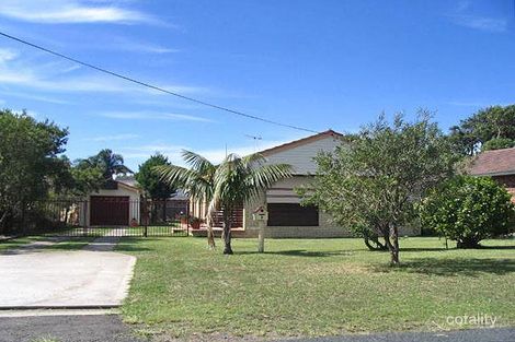 8 Woolstencraft St, Shoalhaven Heads, NSW 2535