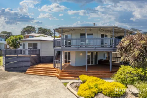 6 Halcyon Ave, San Remo, VIC 3925