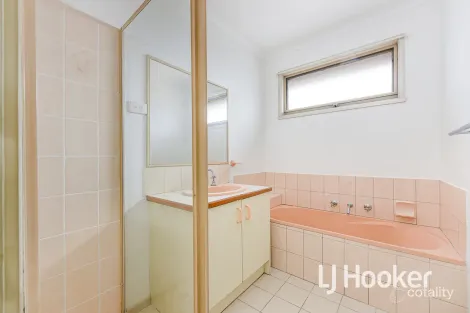 Property photo of 83 Coral Drive Hampton Park VIC 3976