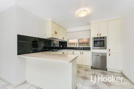 Property photo of 83 Coral Drive Hampton Park VIC 3976
