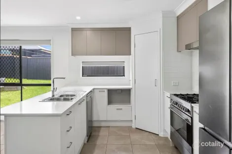 Property photo of 12 Balmoral Crescent Southside QLD 4570