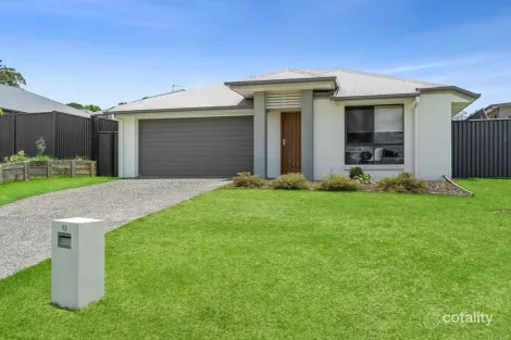 12 Balmoral Cres, Southside, QLD 4570