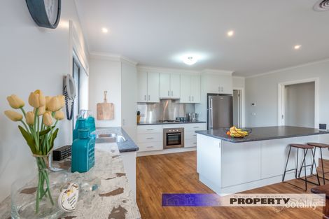 Property photo of 7 Vincent Boulevard Trafalgar VIC 3824
