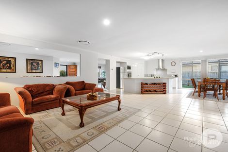 Property photo of 16 Oakview Street Parkinson QLD 4115