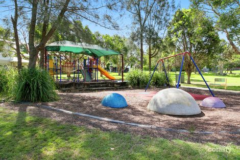 Property photo of 11 Raeburn Street Manly QLD 4179